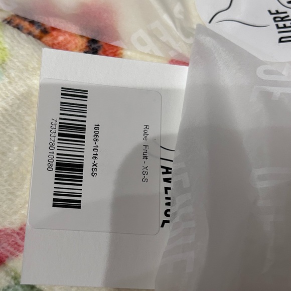 COPY - Djerf Bathrobe Fruit - Picture 4 of 4